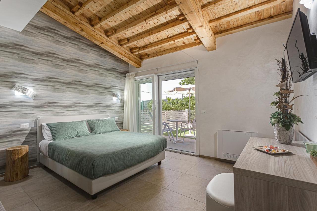 I Delfini - Natural B&B Cesenatico Extérieur photo